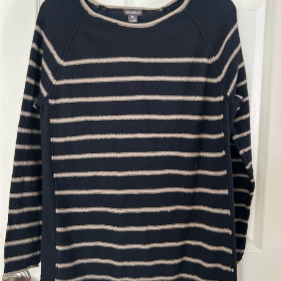 Eddie Bauer Fishermancore Women's Navy & Tan Striped Crew Neck Sweater XL - Picture 1 of 3
